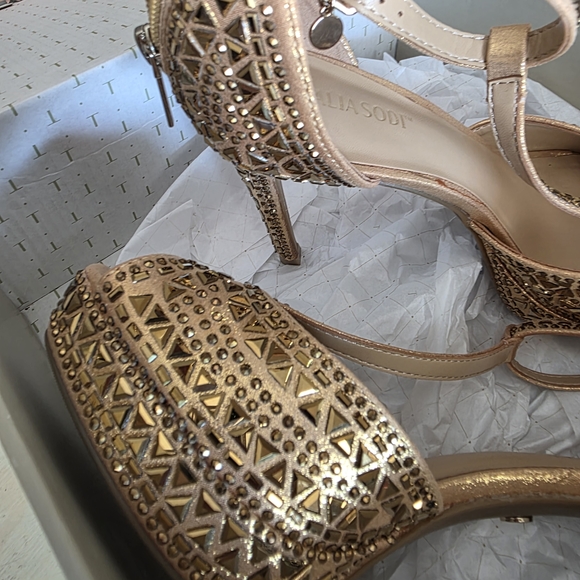 Thalia Sodi Gold Embellished Heels - Picture 2 of 9